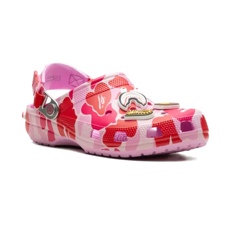 BAPE x Crocs Classic Carnation clogs - 2